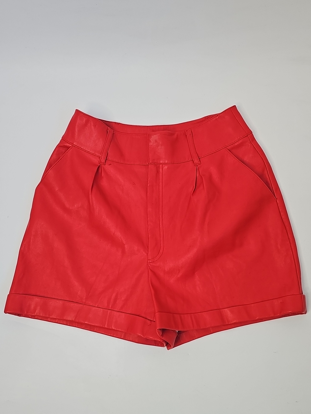Bar III Red Faux Leather High-Waist Hot Pants Shorts w Side Pockets Sz:6